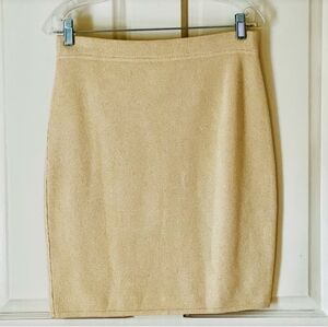 ESCADA $650 Wool And Silk Blend Knit Above The Knee Skirt Size 38 (2-4 US) Gold
